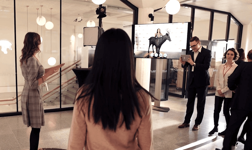 Download 5 Ways Augmented Reality Enhances The User Experience Justinmind